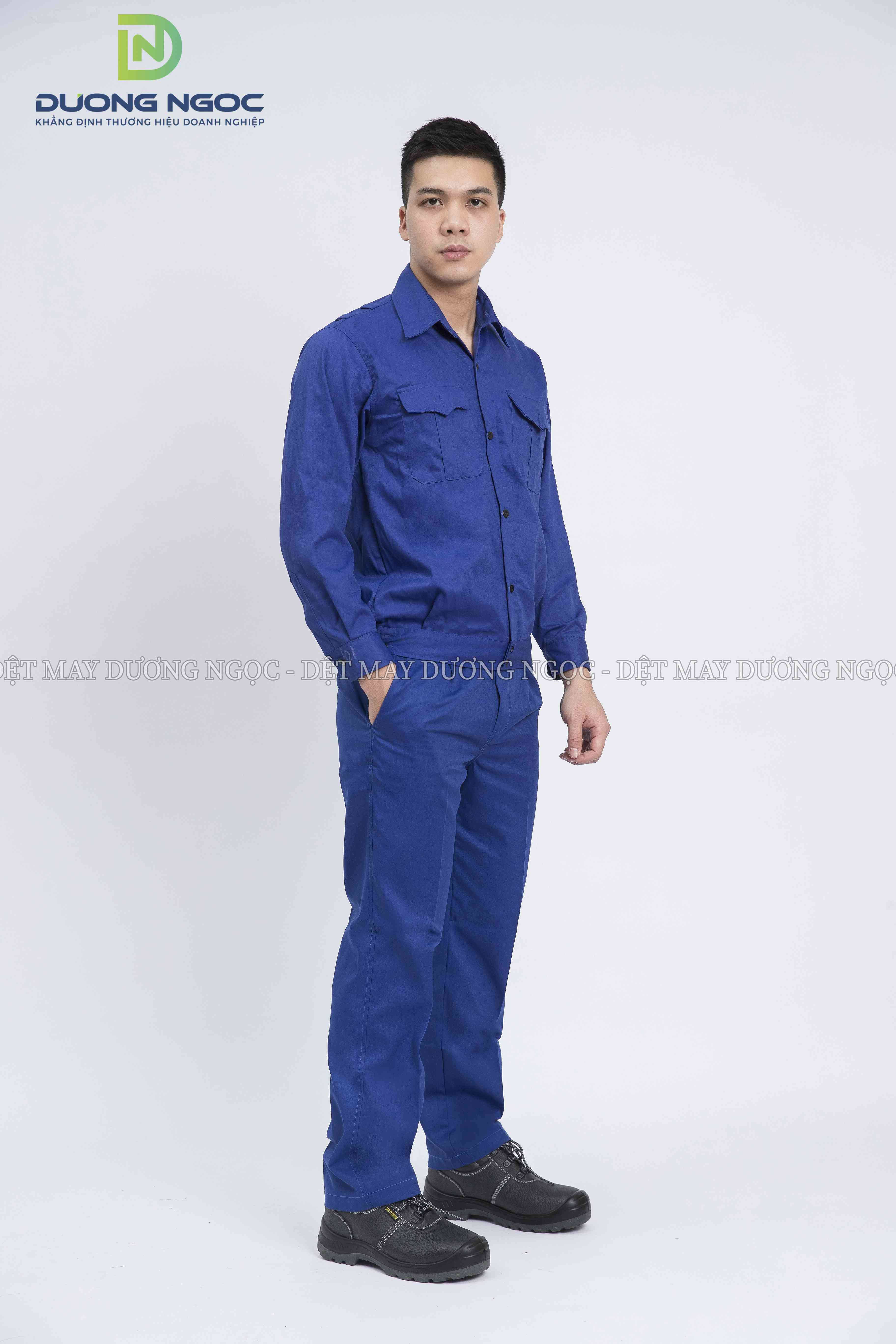 Mẫu quần áo bảo hộ lao động cho công nhân màu xanh 