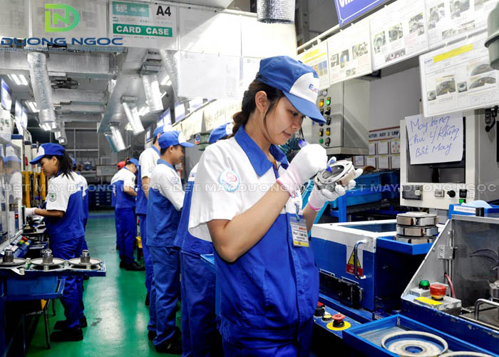 Đồng phục công nhân phải đảm bảo tính thoải mái